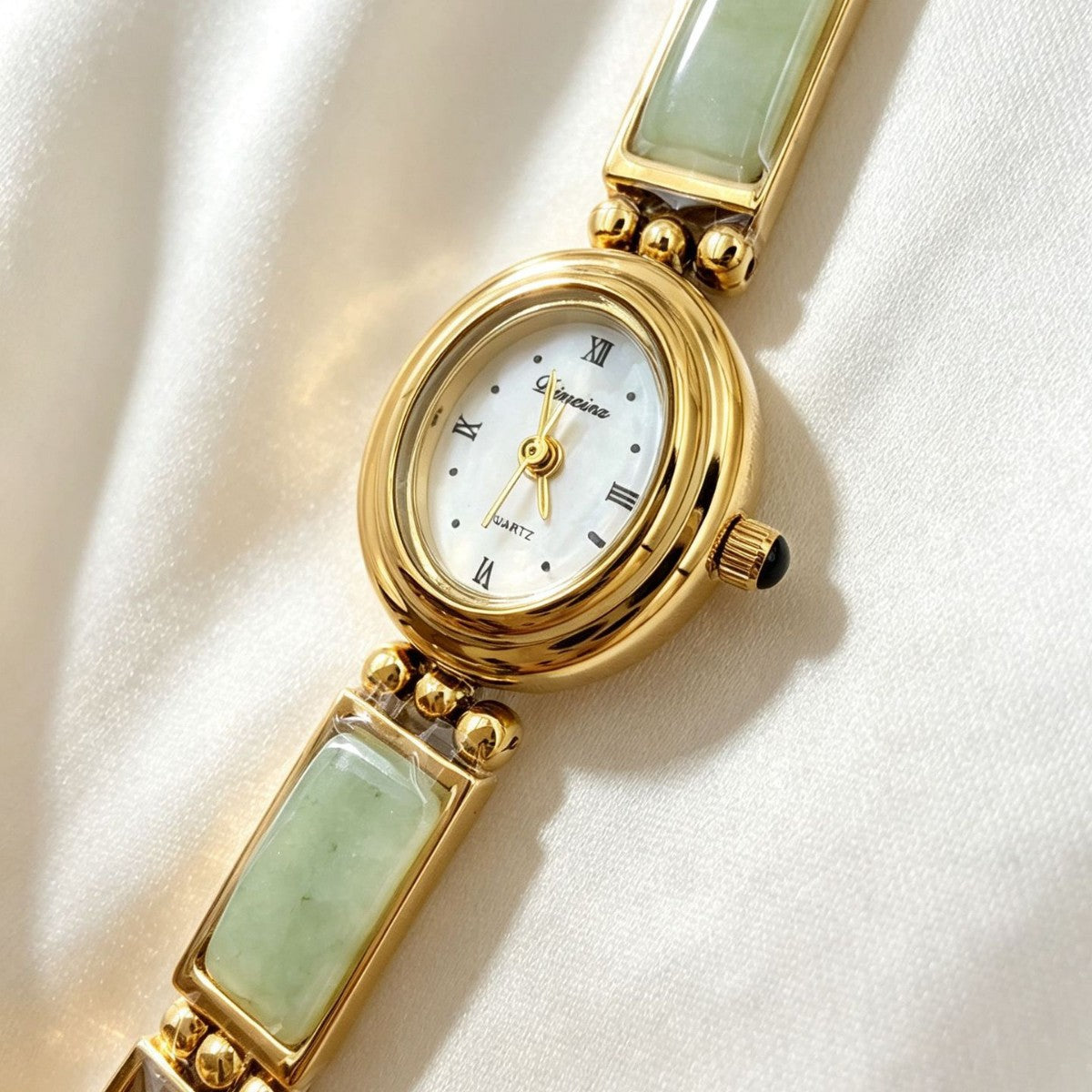 Women's Square Watch – Quartz Dial and Alloy Bracelet - CASORA & CO