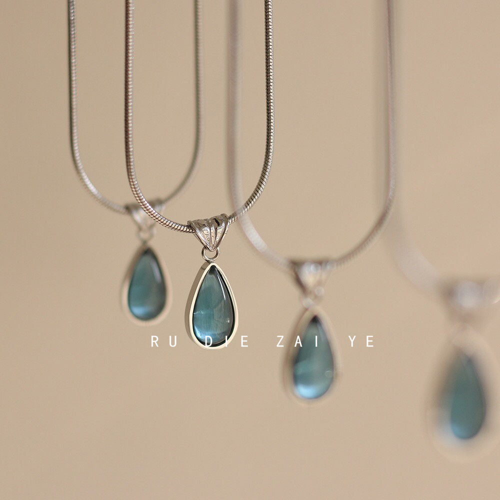 Water Drop Pendant Necklace — Vintage Titanium Steel