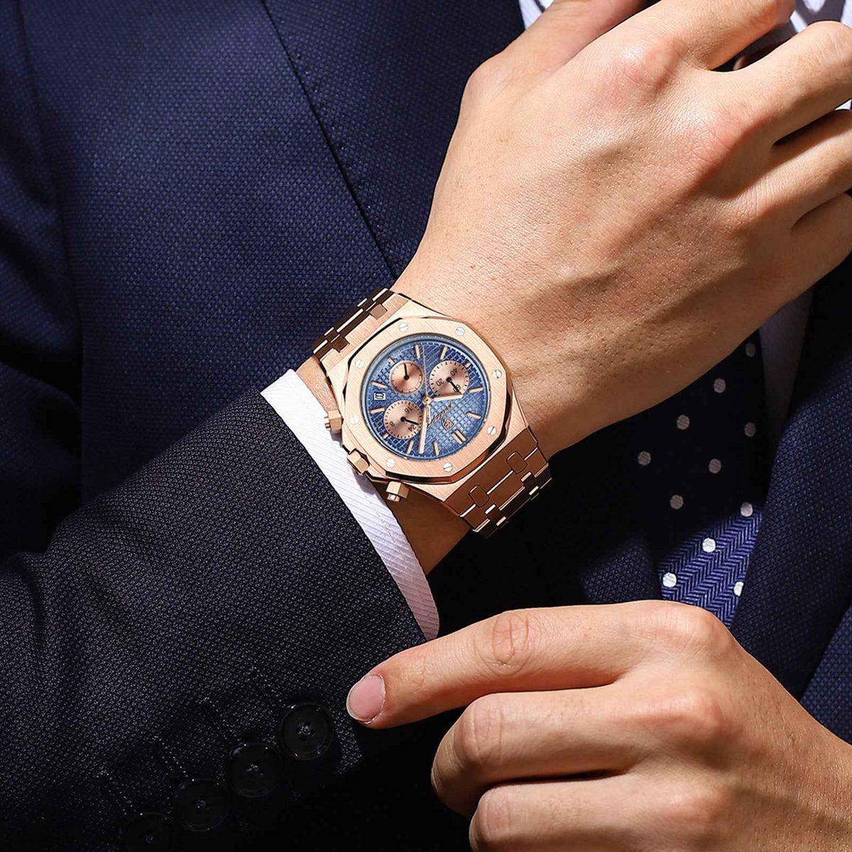 Square Quartz Watch – Men's Chronograph