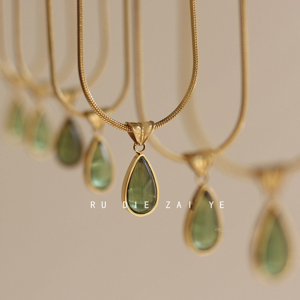 Water Drop Pendant Necklace — Vintage Titanium Steel